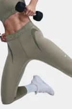 ⁦טייץ ספורט Dri-FIT⁩ – תמונה ⁦4⁩