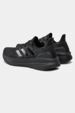 ⁦נעל ספורט ULTRABOOST 5⁩ – תמונה ⁦3⁩