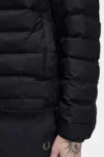 ⁦מעיל FRED PERRY Insulated⁩ – תמונה ⁦3⁩